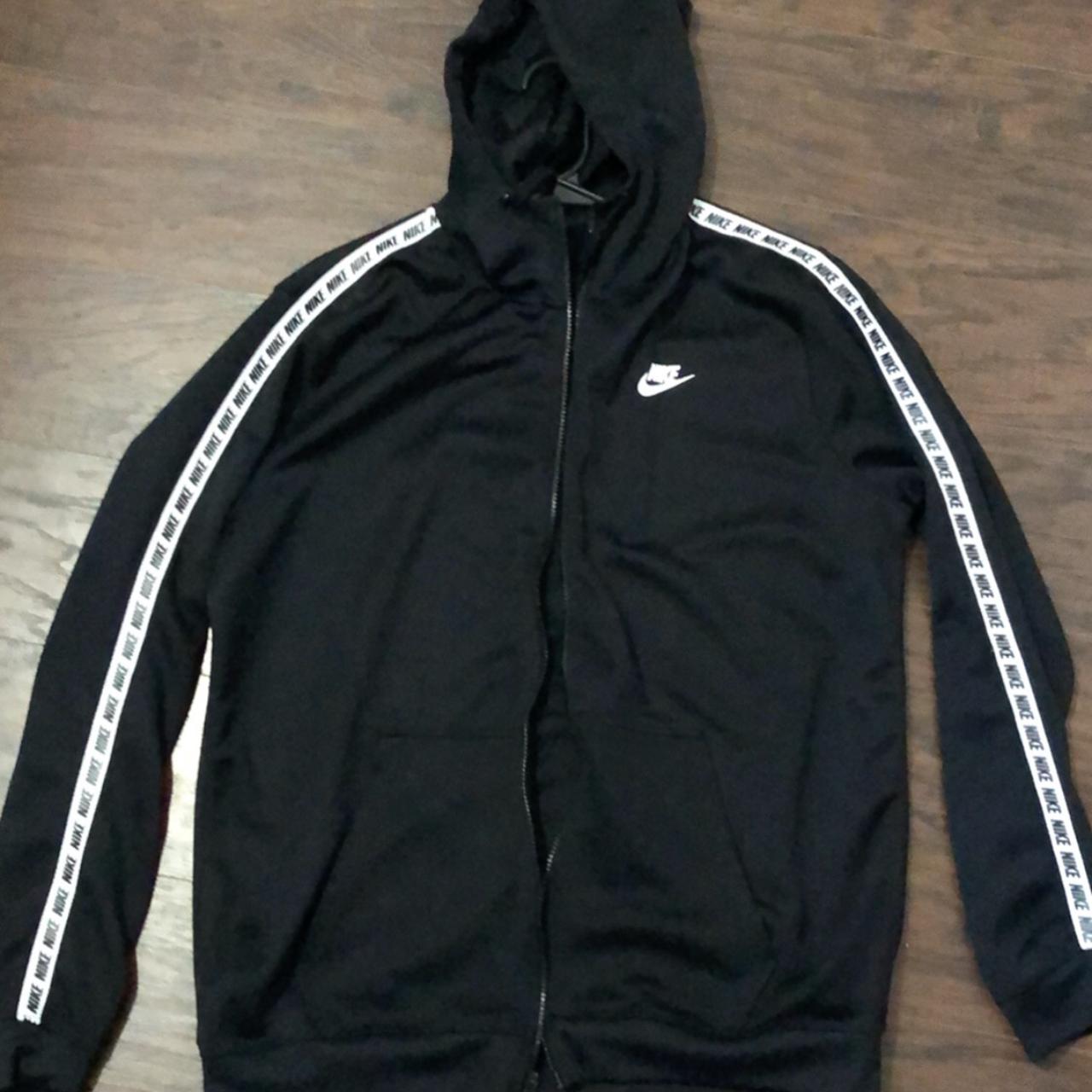 foot locker nike hoodie