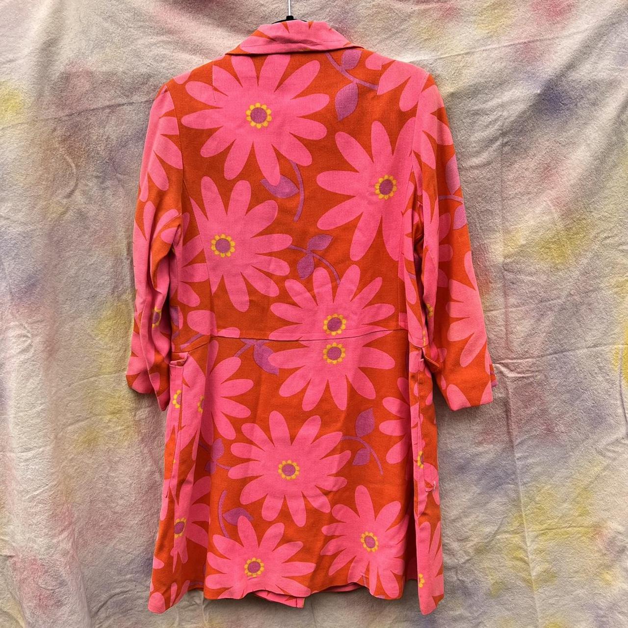 Vintage Post time Flower Power Coat 1960’s, bold... - Depop