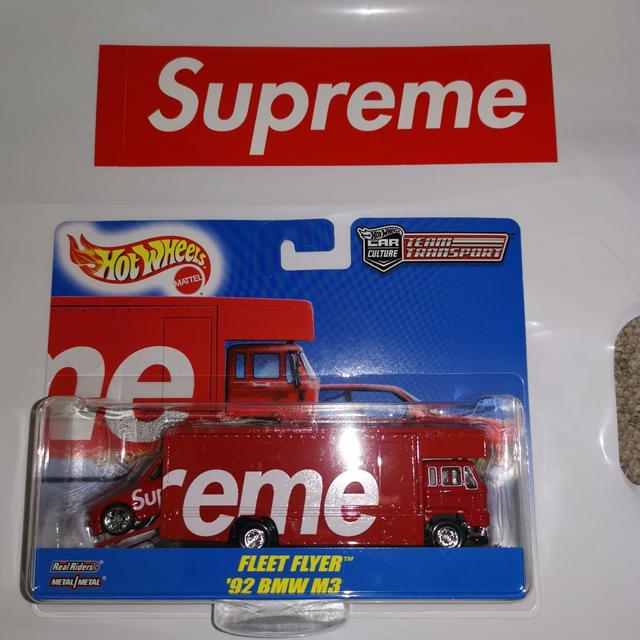 Supreme x Hot Wheels 