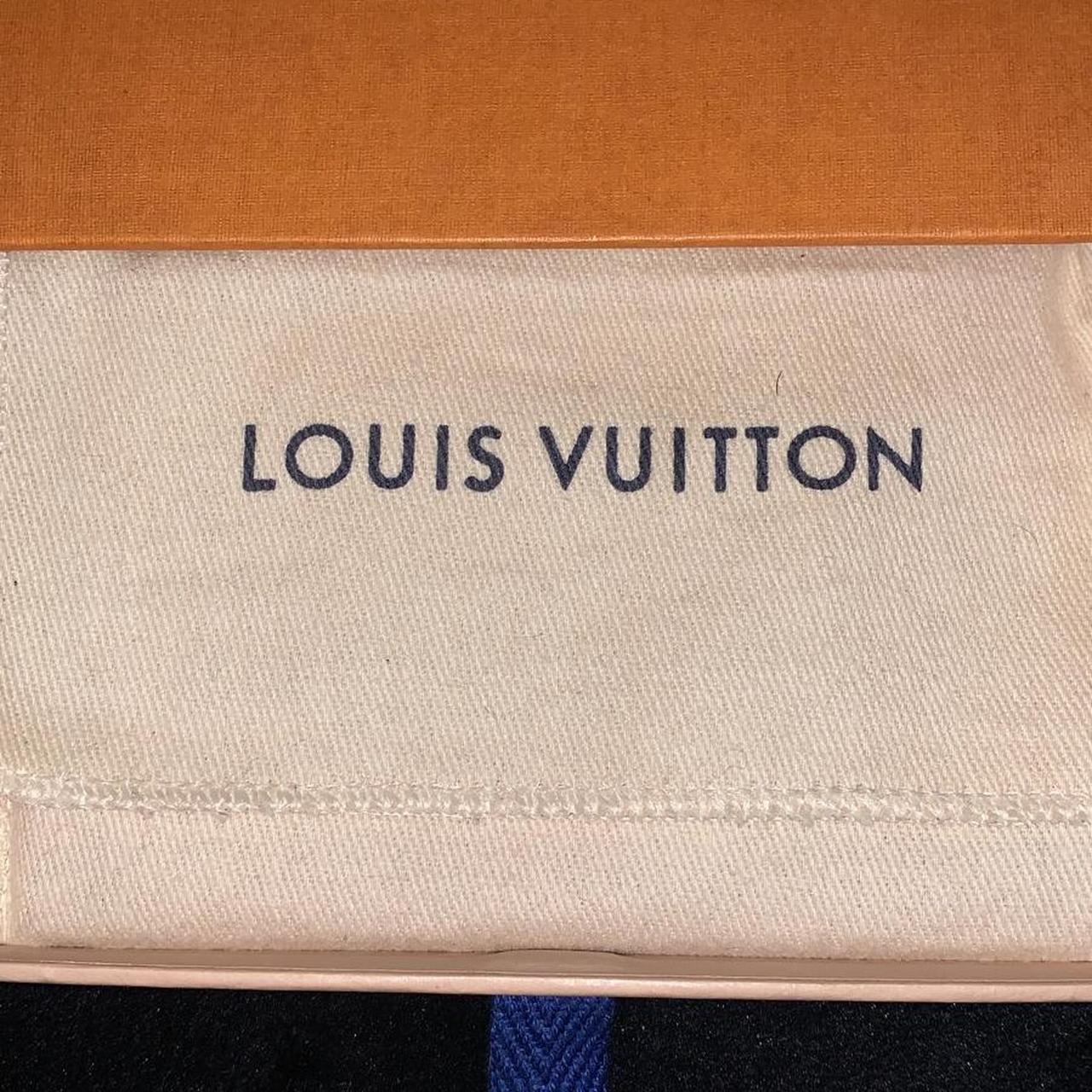 Louis Vuitton Business Card Holder 10/10 - brand - Depop