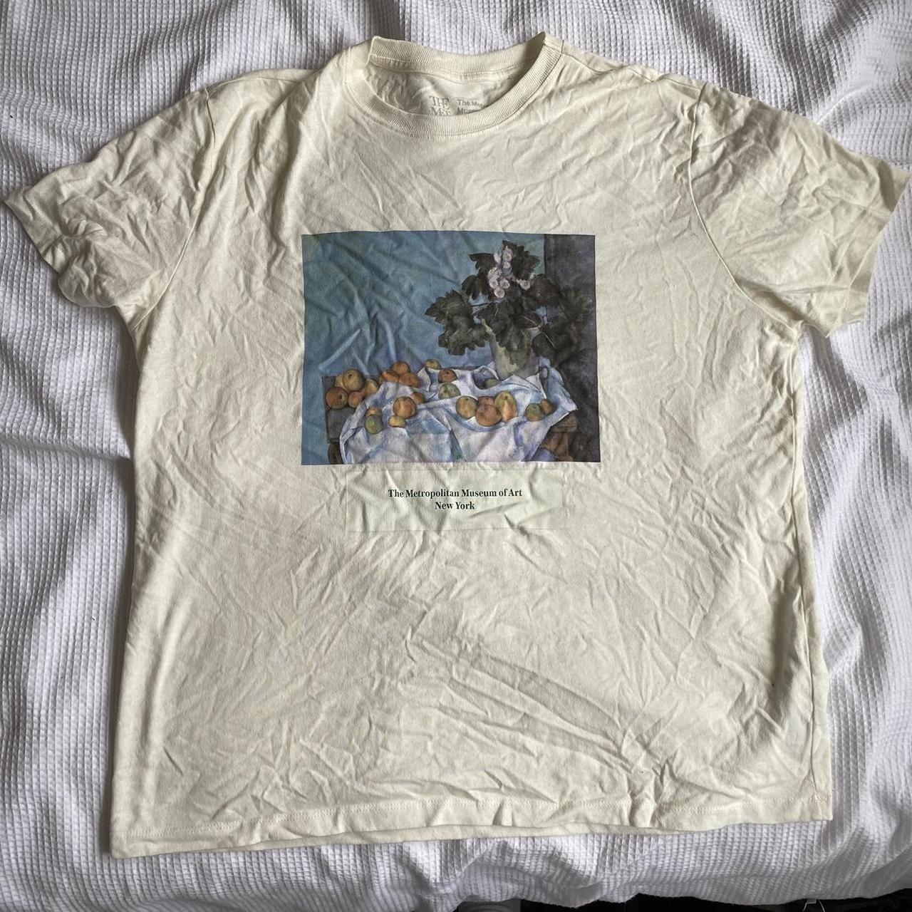 Women's Cream T-shirt | Depop