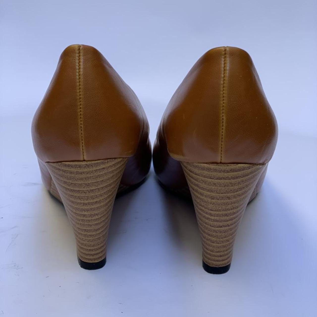 Women's Brown Ballet-shoes | Depop