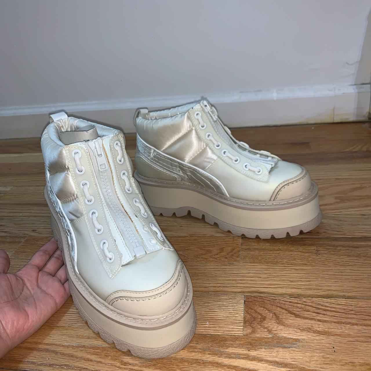 Fenty sneaker 2024 boot white