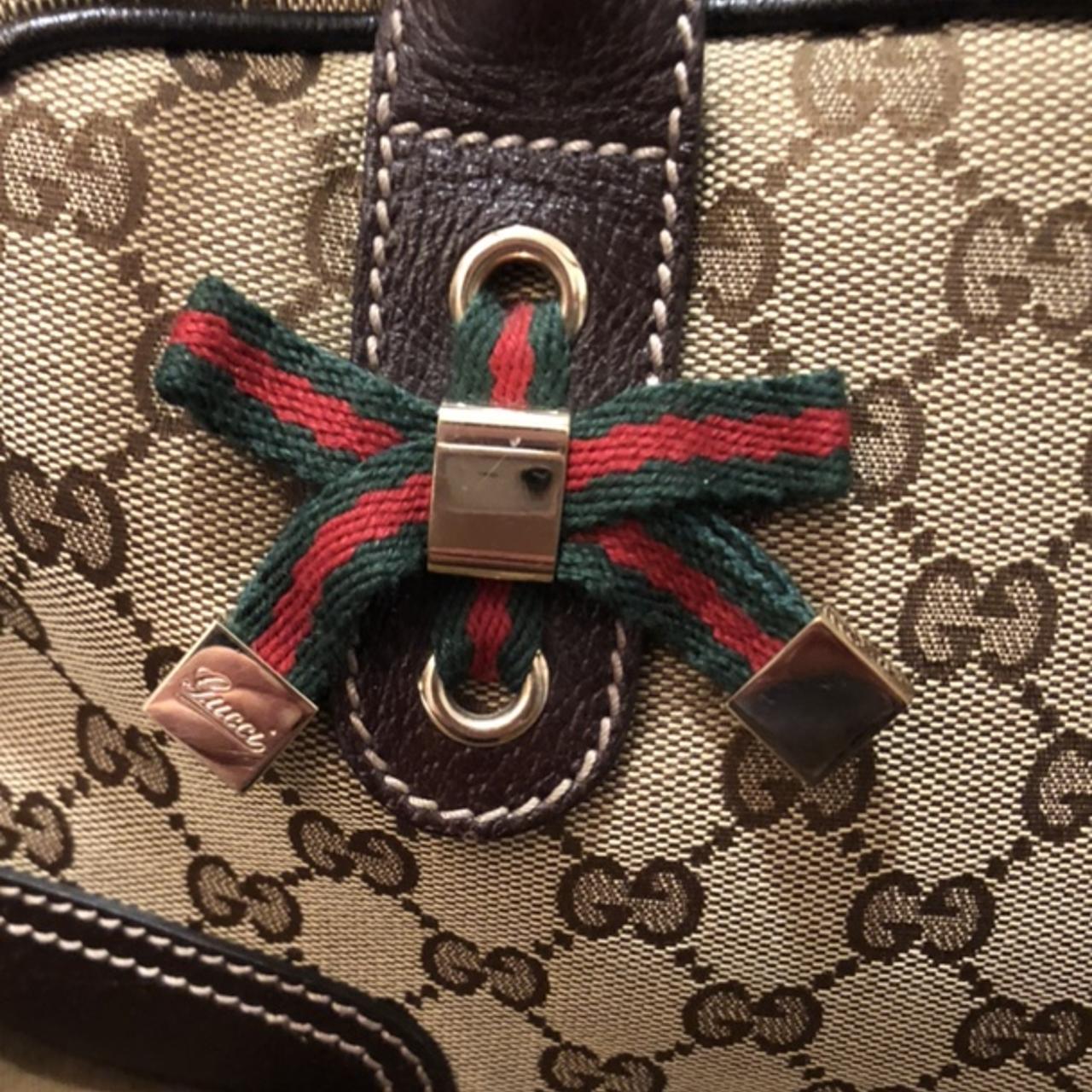 Gucci mini bag Vintage Perfect pop of color to - Depop