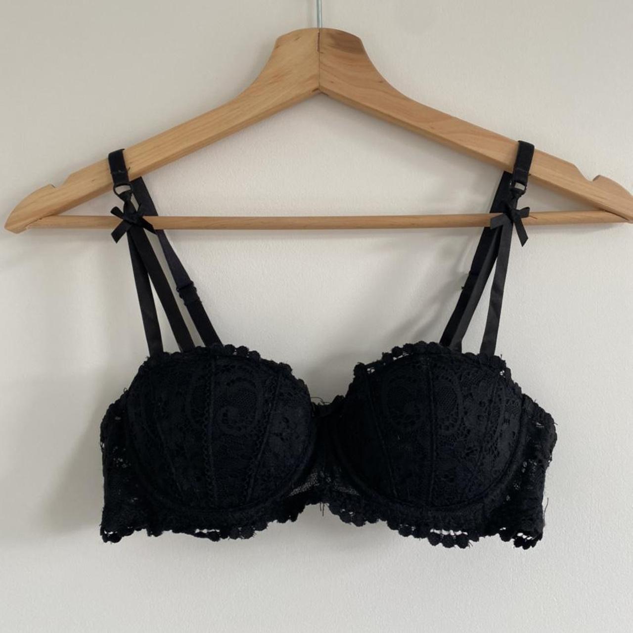 Cute black lacy bra - will deliver on the day or the... - Depop