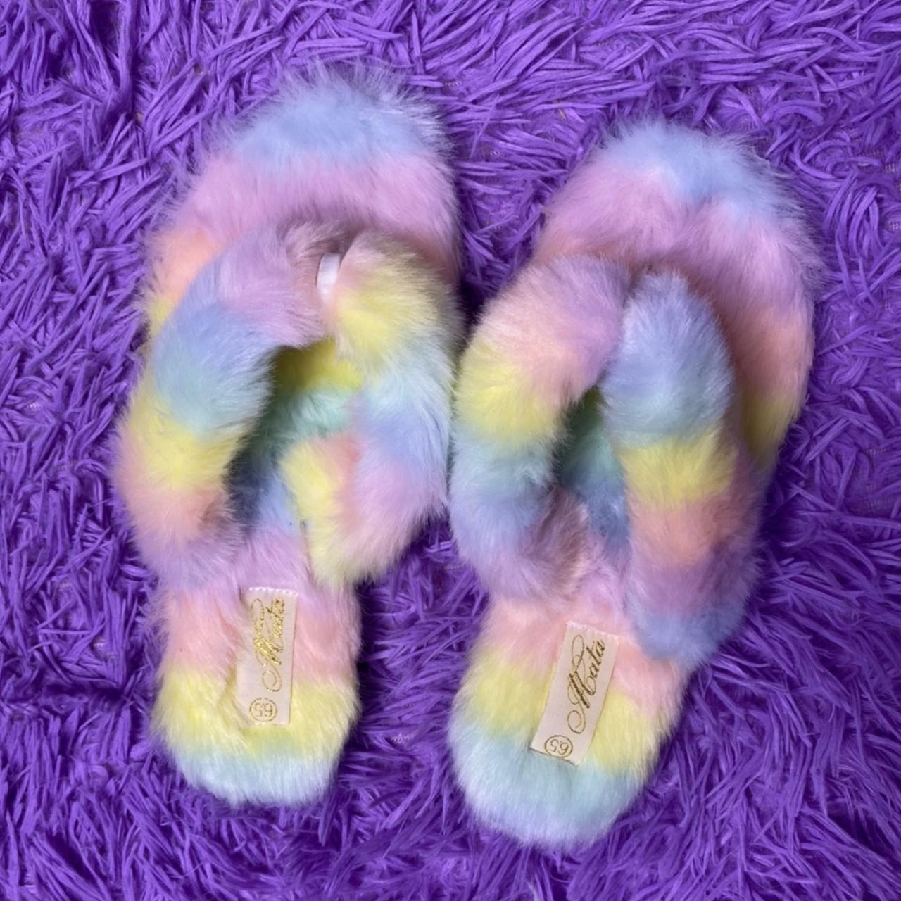 Rainbow best sale fluffy sandals