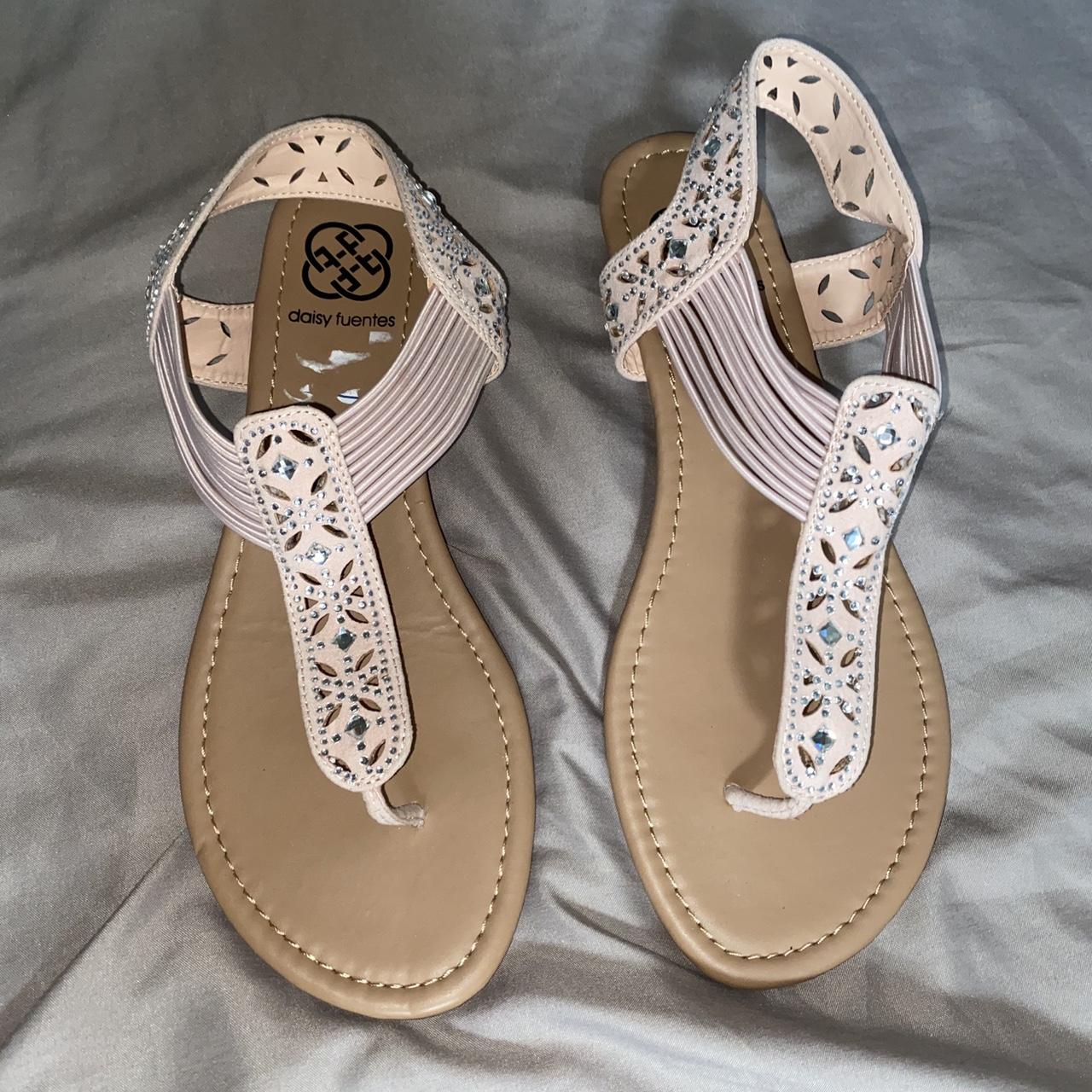 Light pink Daisy Fuentes size 9 shoes perfect to Depop