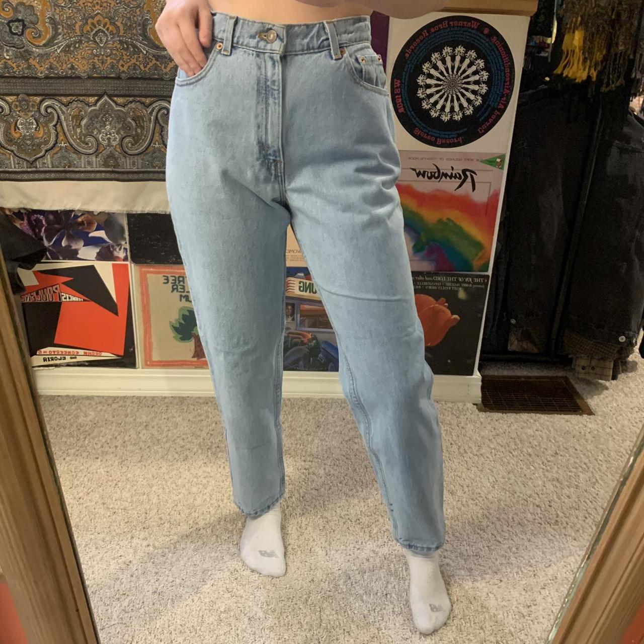 vintage high waisted levi mom jeans