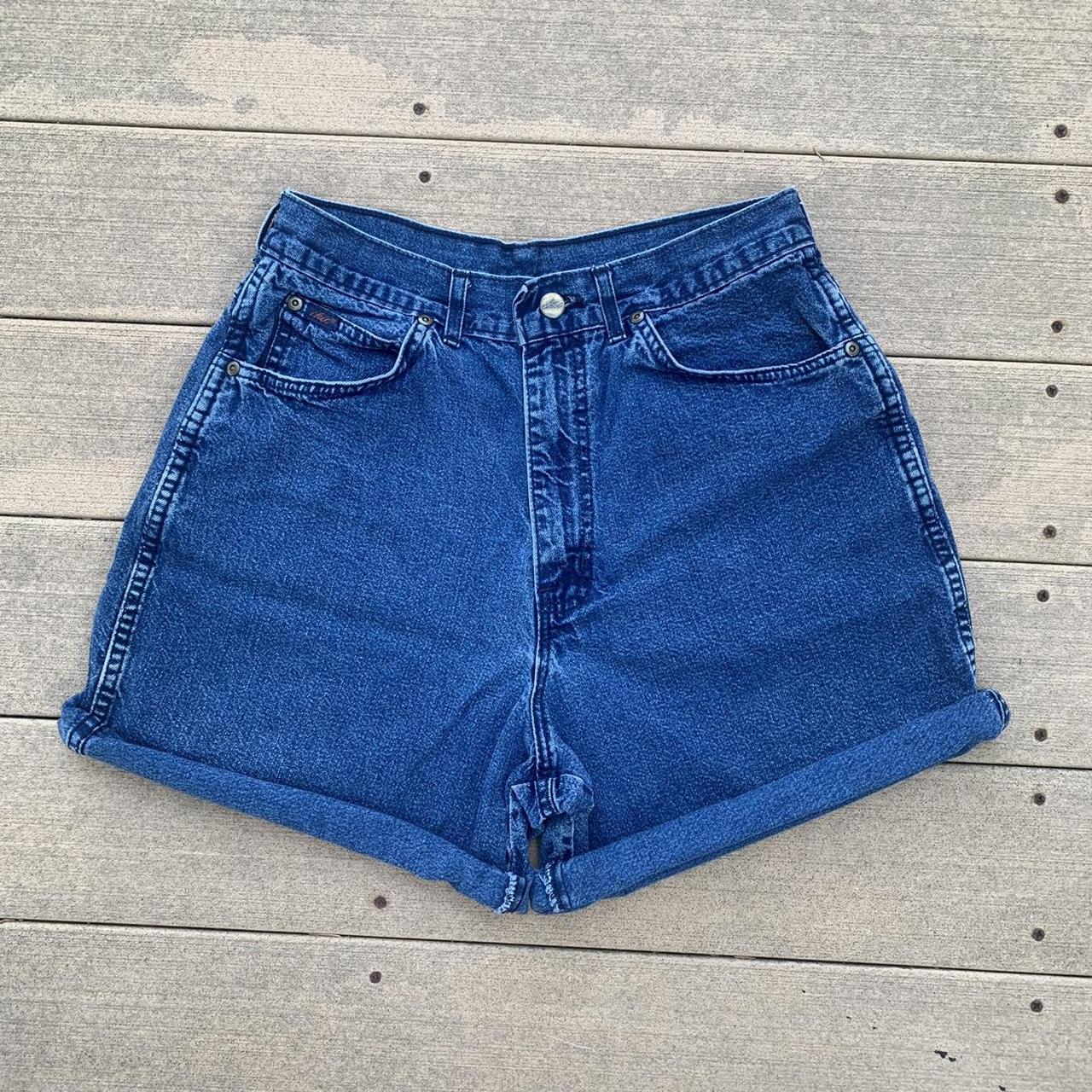 Chic Women's Navy and Blue Shorts | Depop