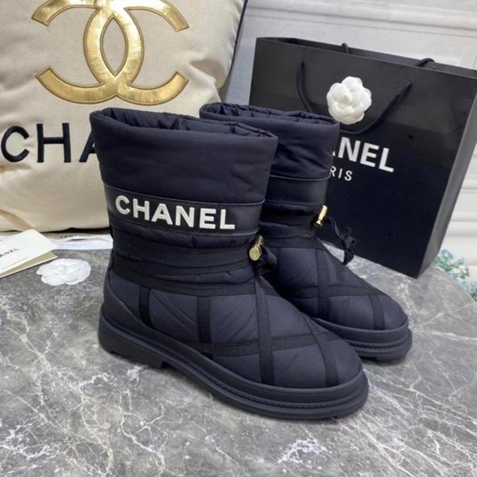 Chanel Winter Boots Size 35 Black Never been - Depop