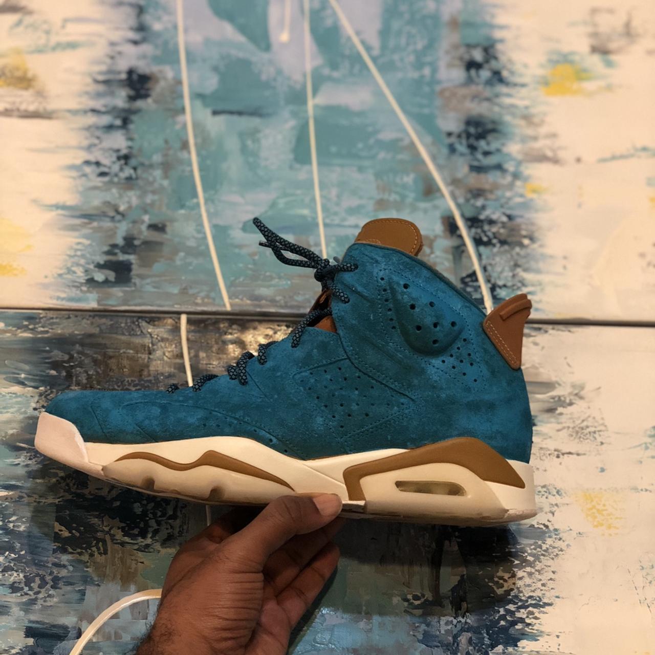 Custom Jordan 13 those shoes are used but are in - Depop