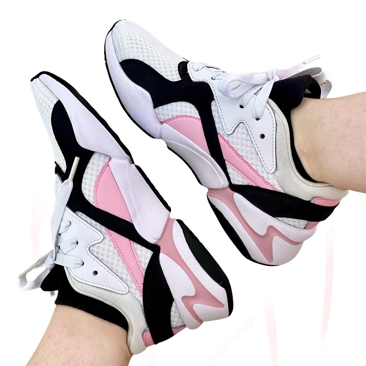 Puma nova 90's block hotsell white and pink trainers