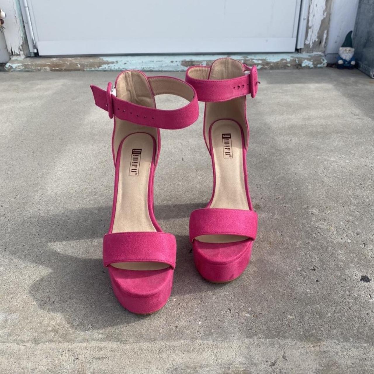 The heel is 4-5 inches and the front is a little&mldr; - Depop