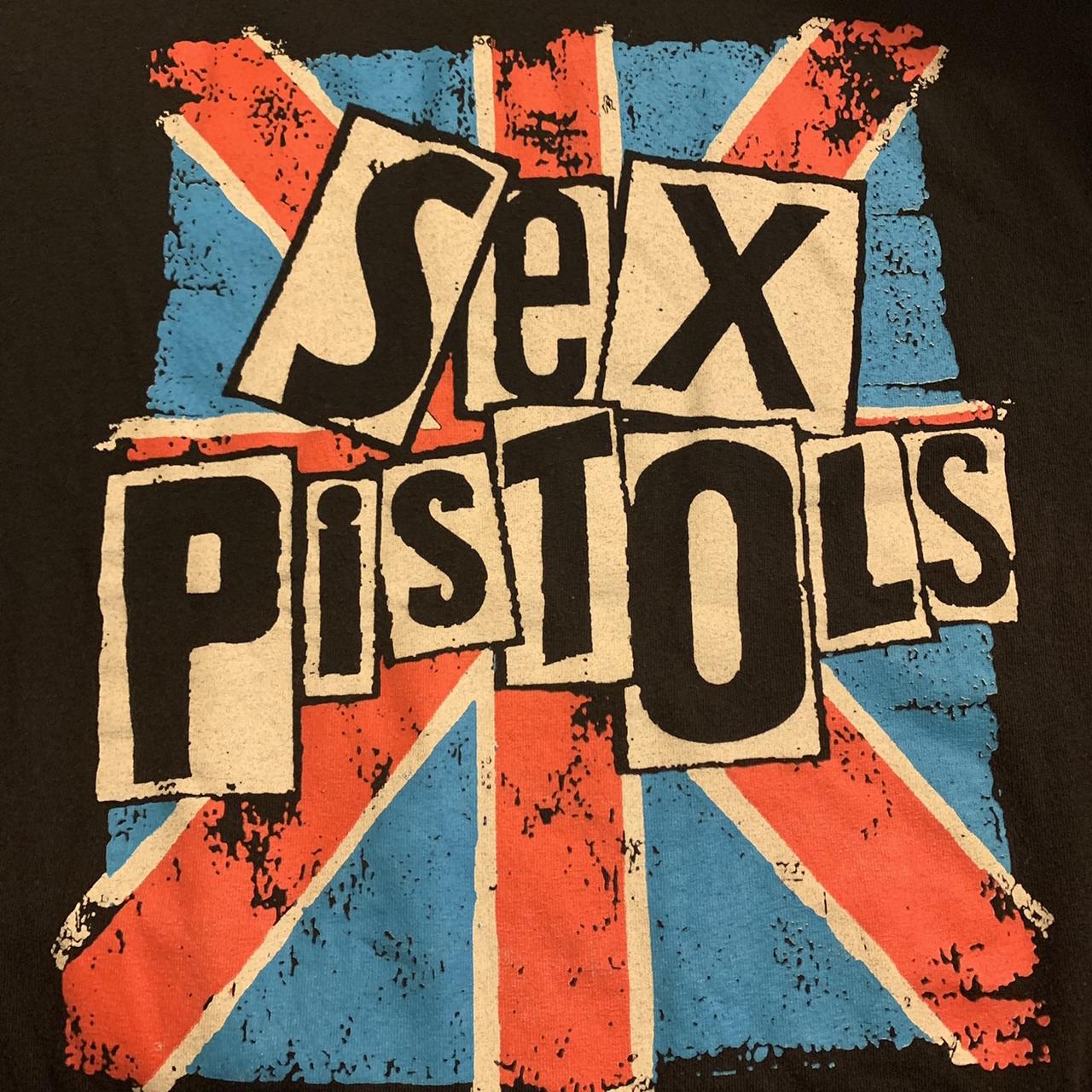 SEX PISTOLS UK LOGO CROP TOP 🇬🇧 SIZE XL 🤘🍻 18$$... - Depop