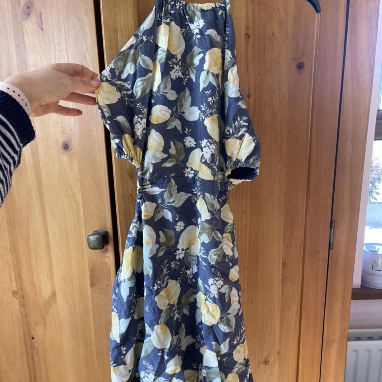 Abercrombie & Fitch Women's Navy and Yellow Dress | Depop