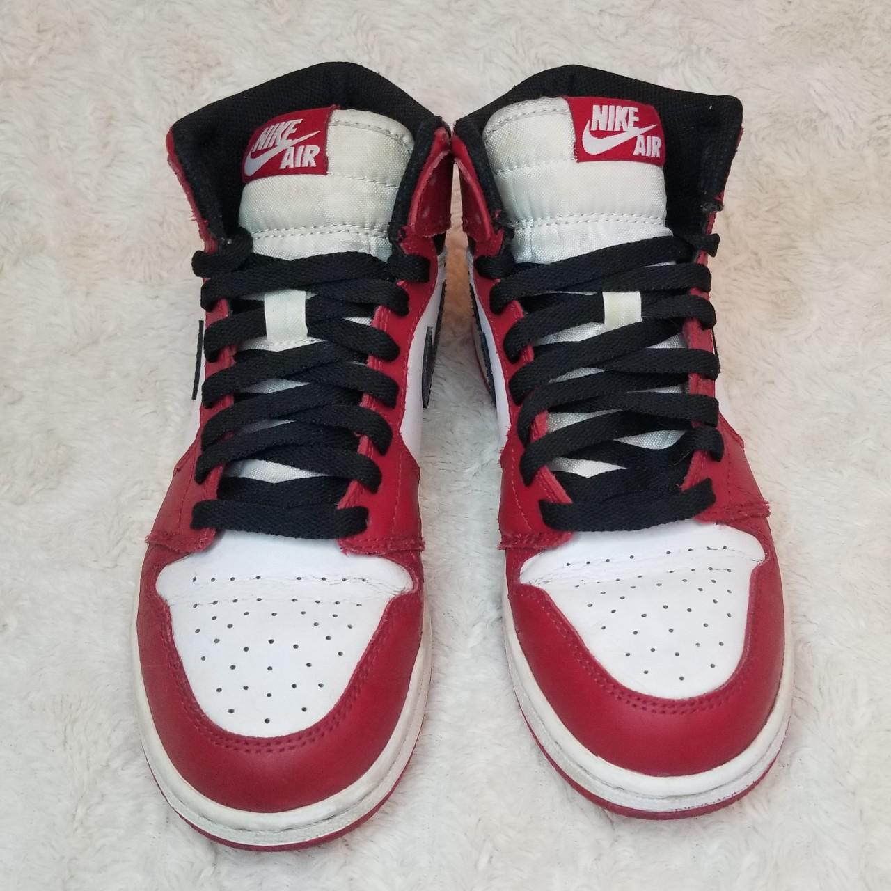 BEATER 2015 Retro Air Jordan 1 Chicago Shoes Size | Depop BEATER 2015 Retro Air Jordan 1 Chicago Shoes Size | Depop