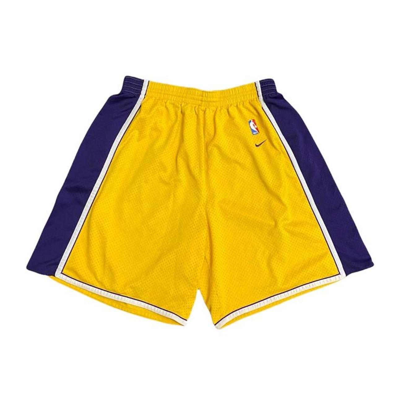 Vintage 2000s Los Angeles Lakers Shorts Mens Size... - Depop