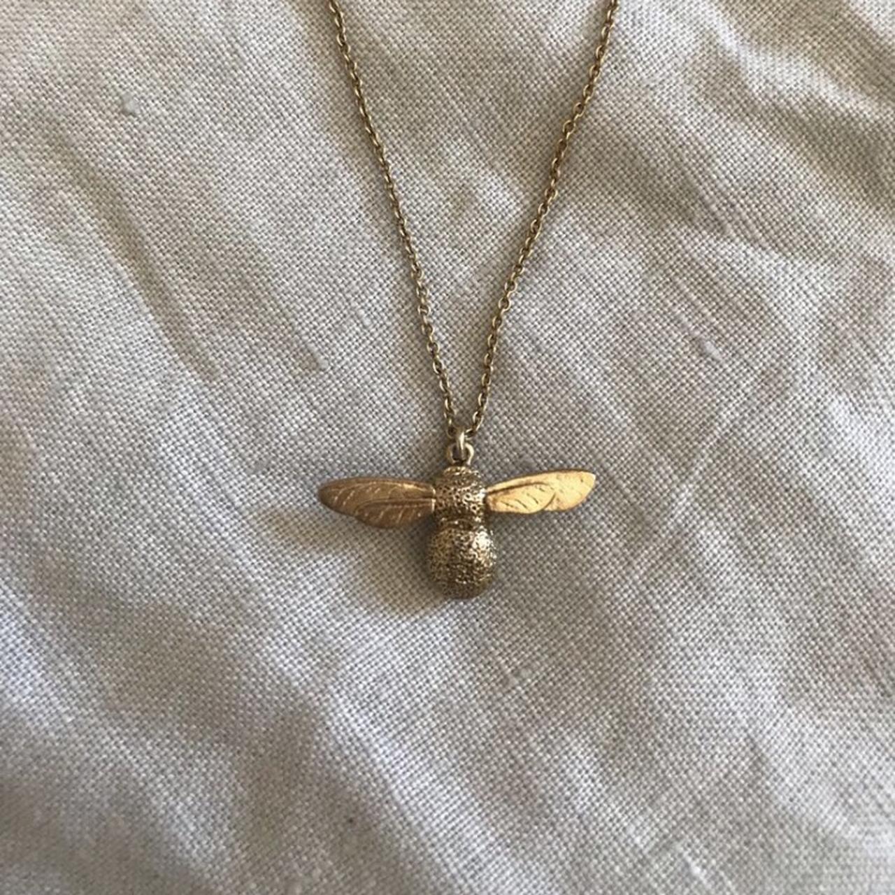 Baby bee necklace hot sale alex monroe