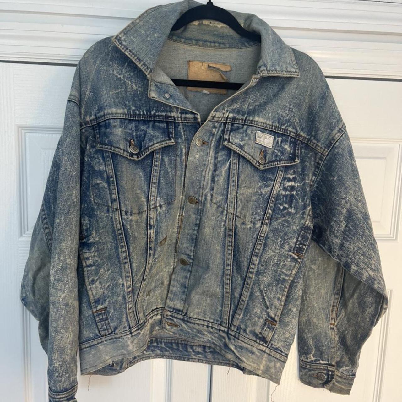 Vintage Denim Jacket No sizing but I’d say it’s a... - Depop