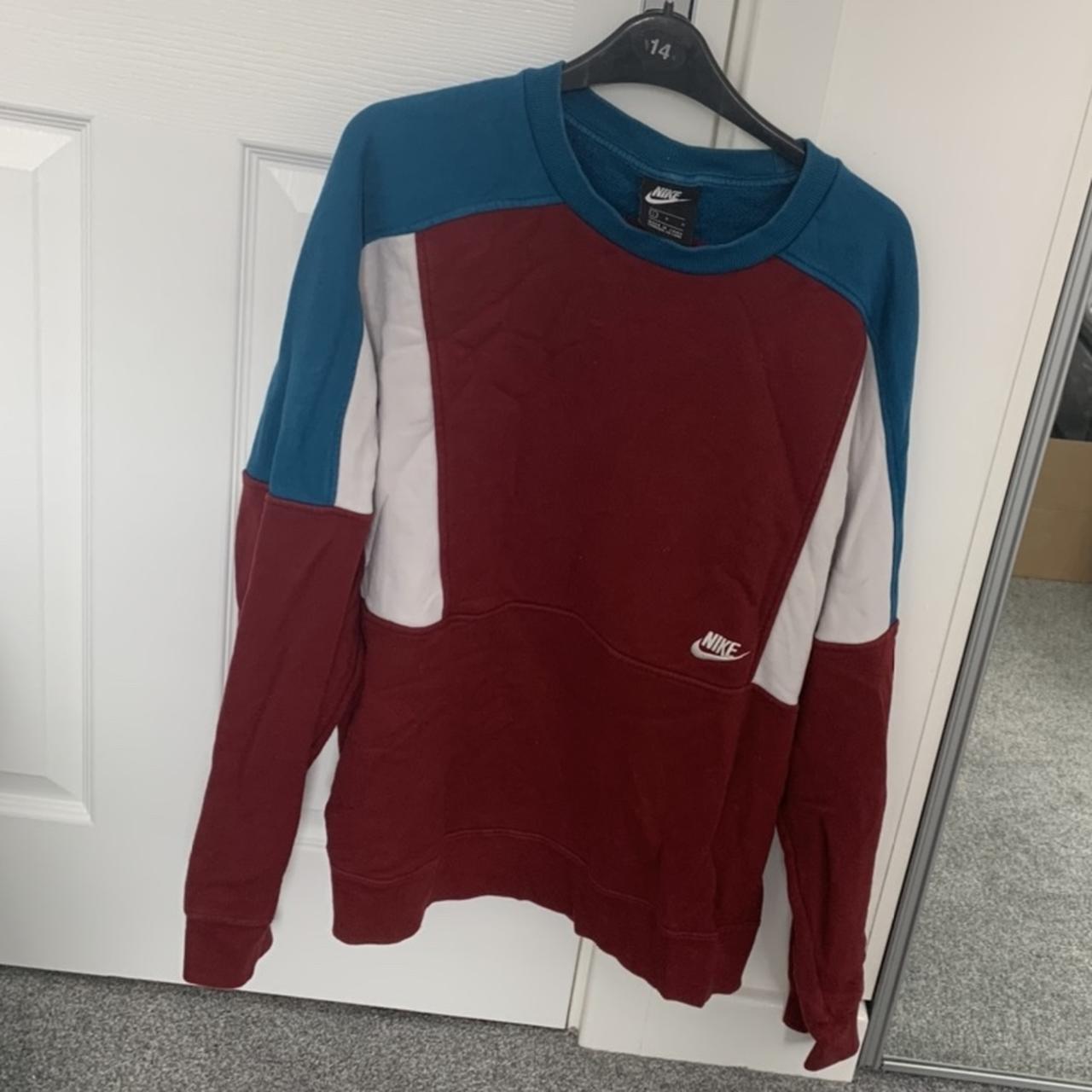 nike red white and blue sweatshirt