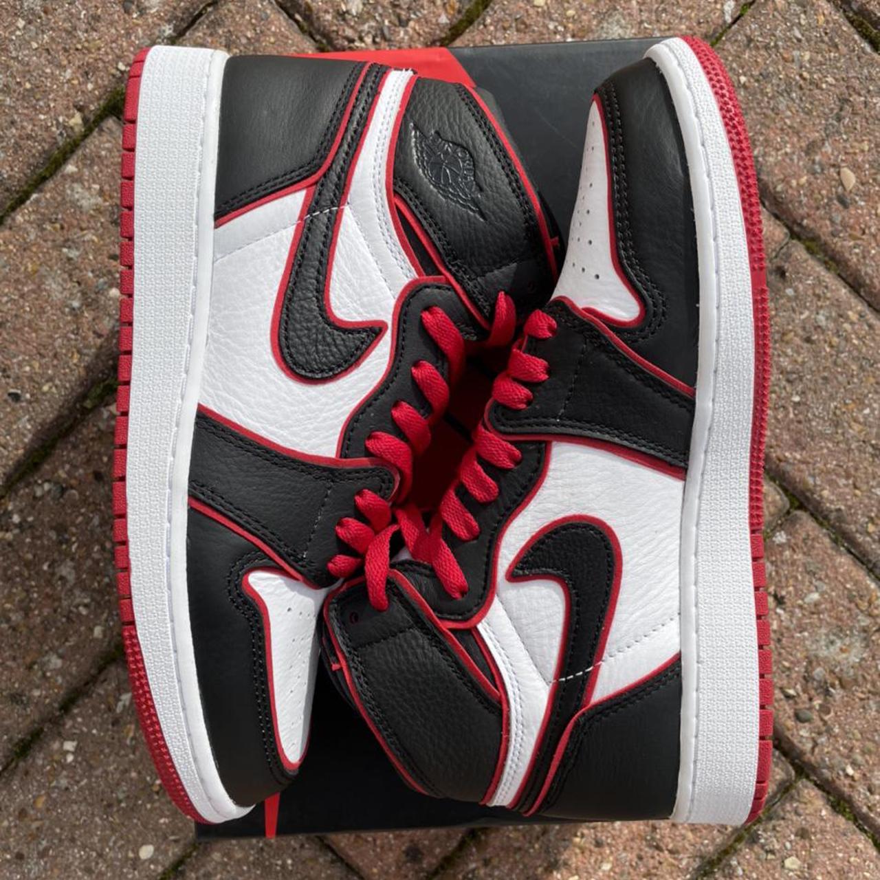 air jordan retro 1 bloodline