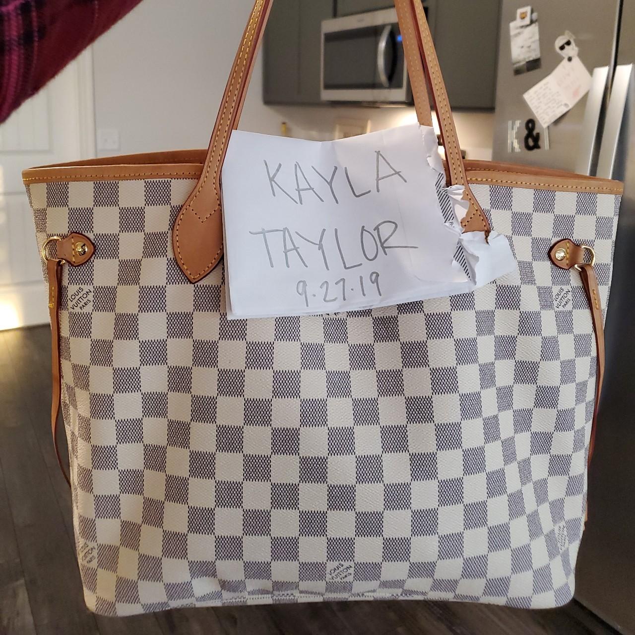 Vuitton Neverfull damier azur indossata. #vuitton - Depop