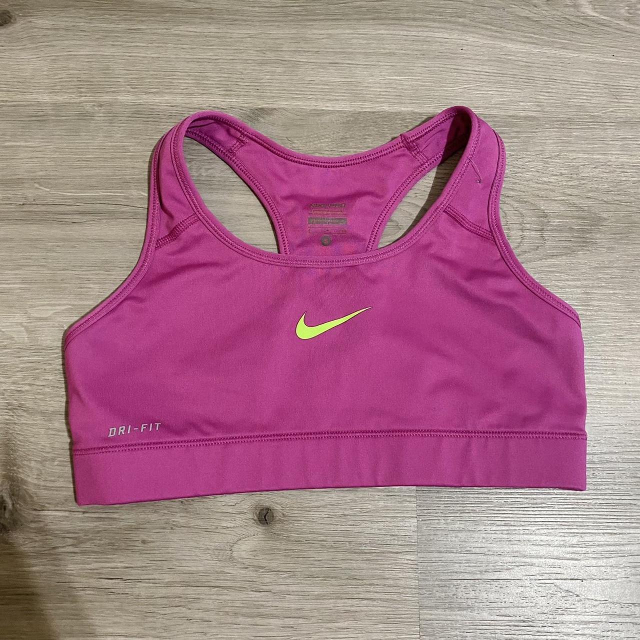 Nike Women's Green and Pink Crop-top | Depop