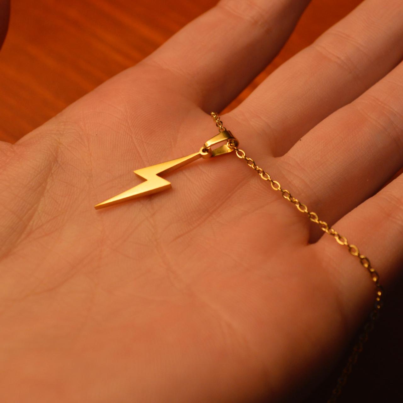 Gold Lightning Bolt Necklace 100 Stainless Steel Depop 7627