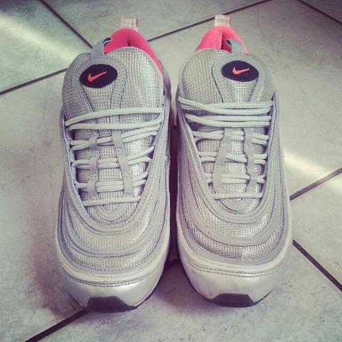 Nike silver nere e rosa hotsell