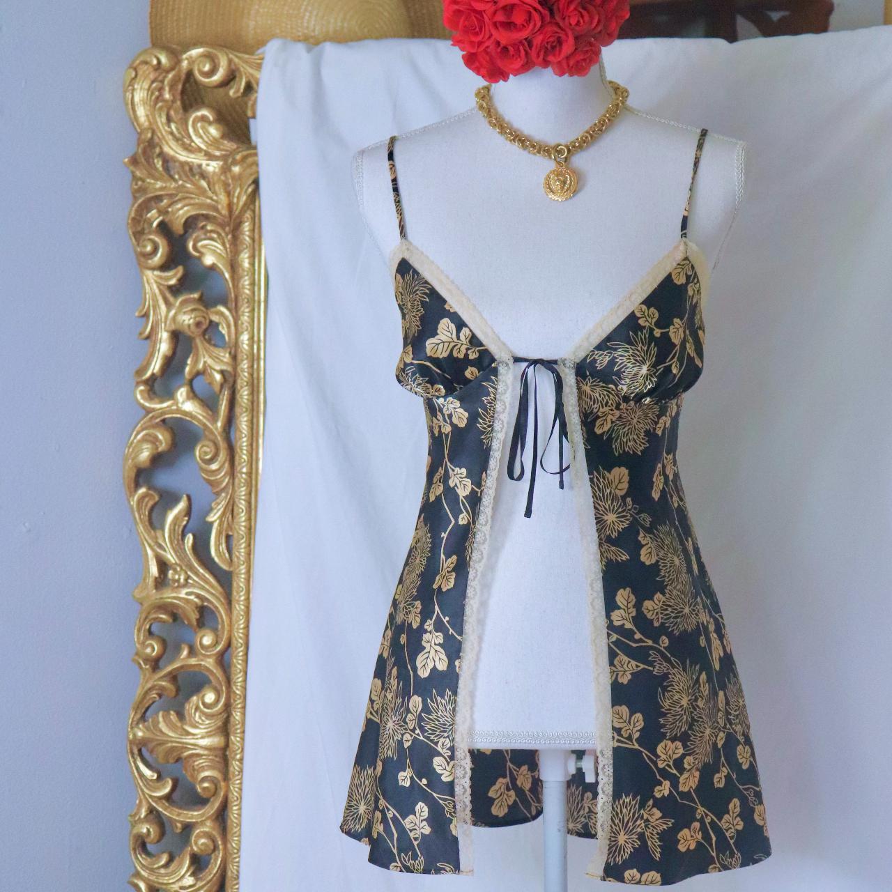The Secret Garden 💫 Beautiful & trendy vintage... - Depop