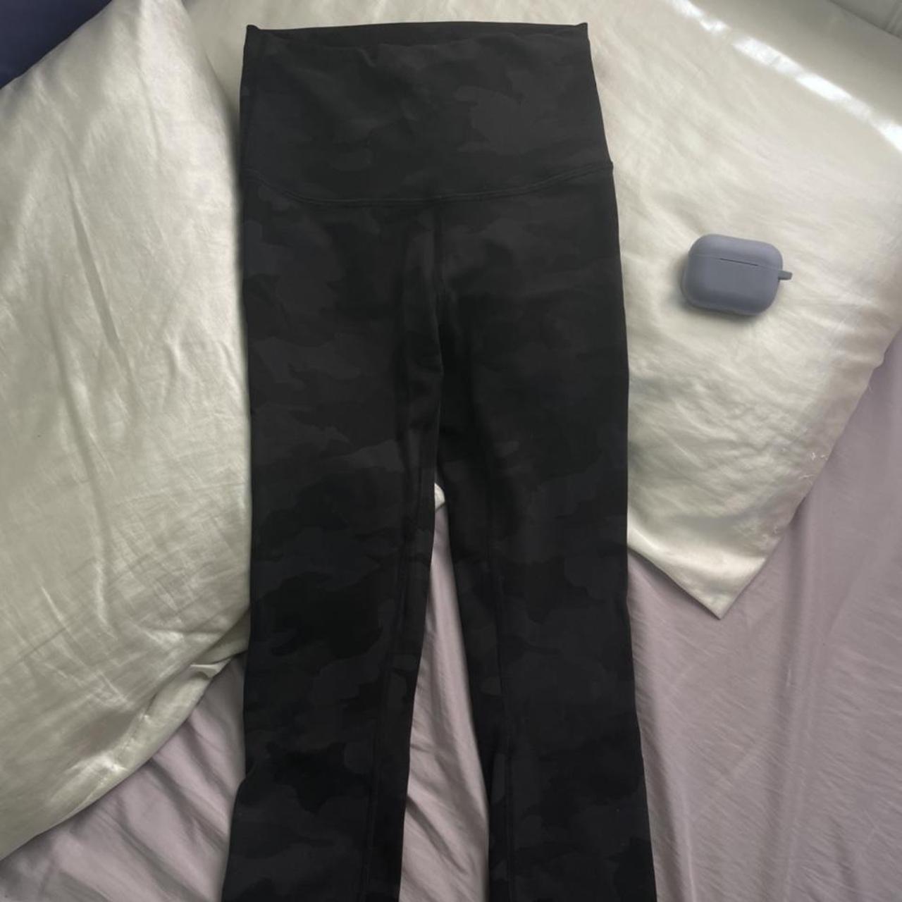 Lululemon wunder train leggings size 2 Black and - Depop