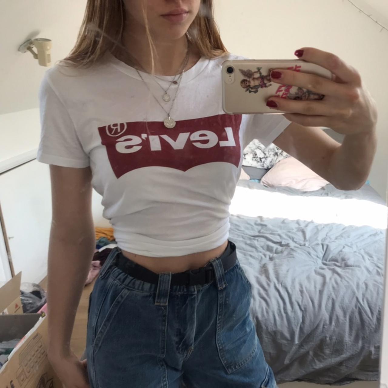 LEVI’S original t-shirt xx fits 6-10 (NEVER WORN) - Depop
