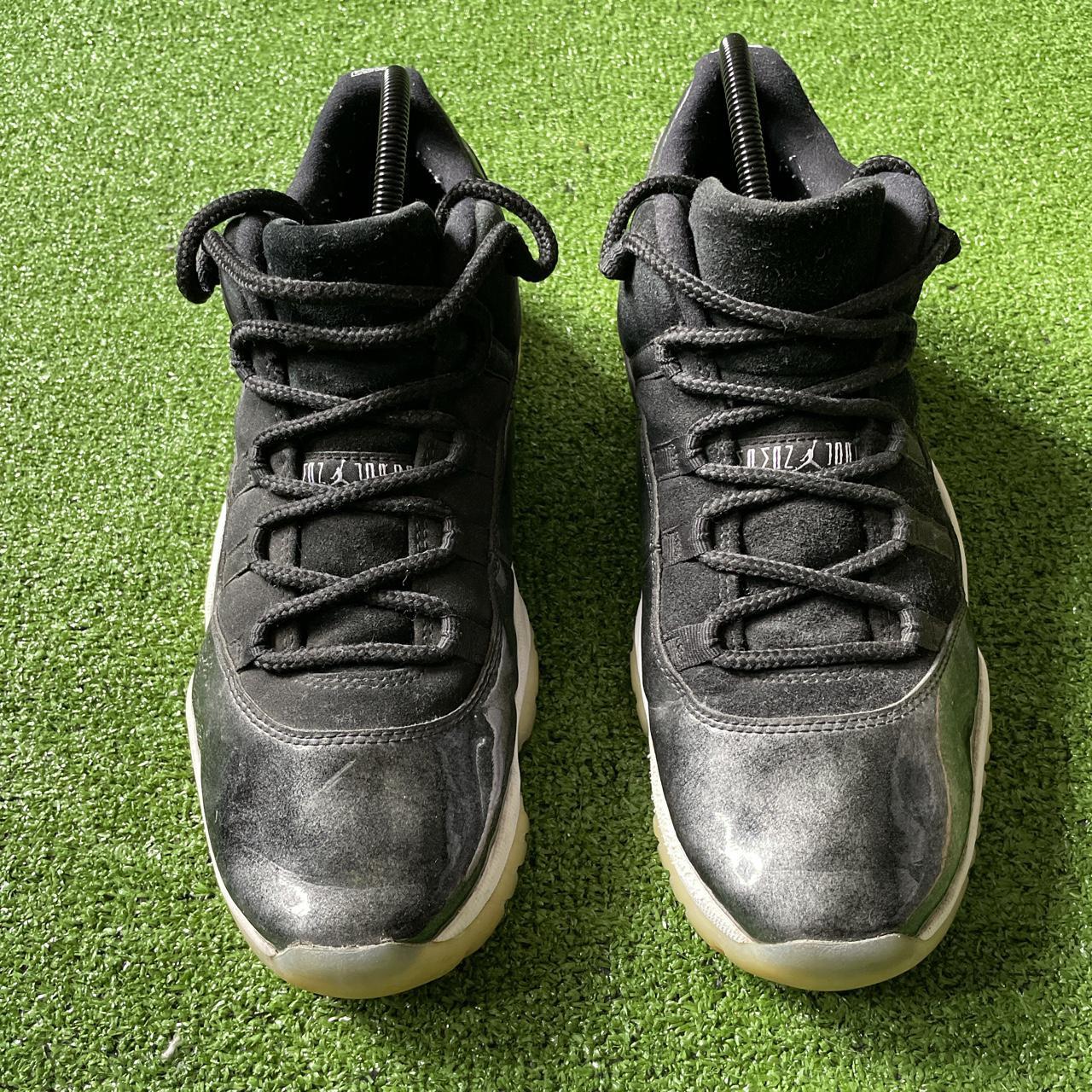 jordan 11 low barons black