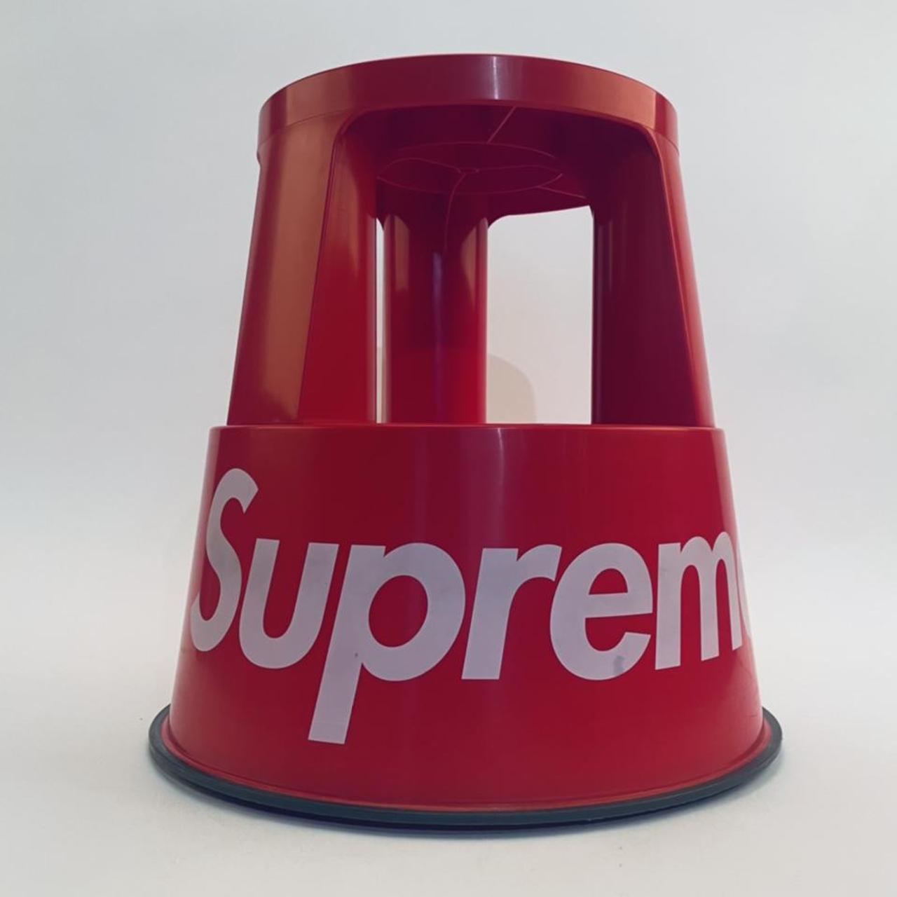 Supreme Wedo Step Stool