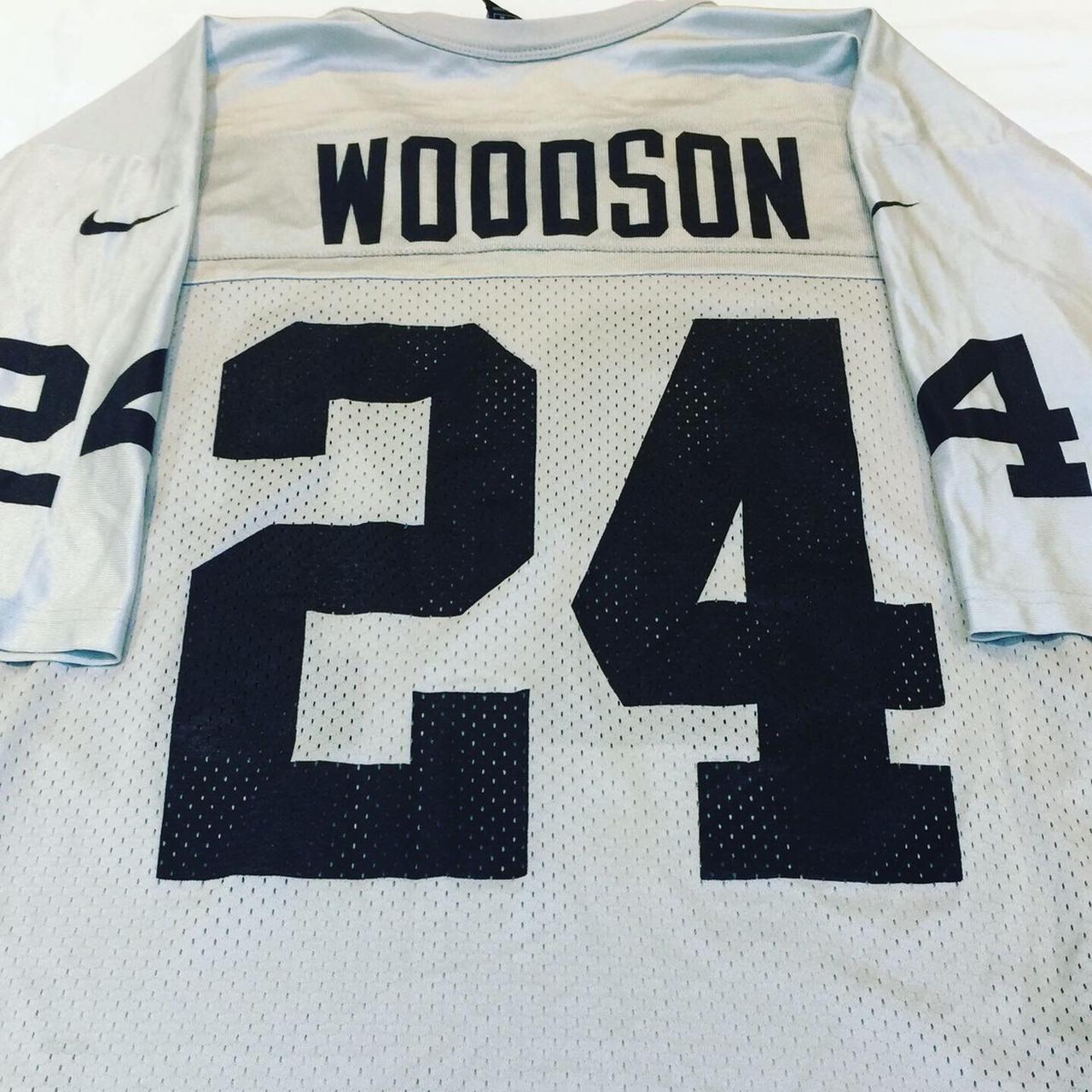 ♻️VTG Charles Woodson raiders jersey♻️ L(Top to - Depop