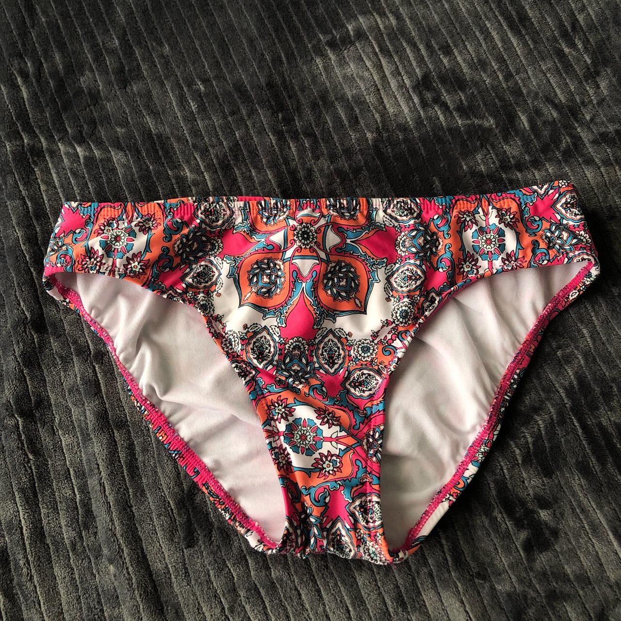 Really cute and full coverage bikini top. It's a - Depop