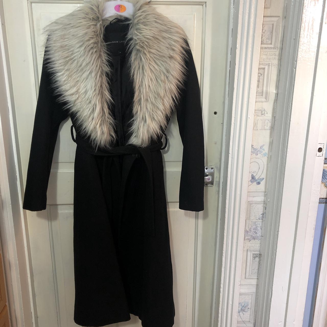 BRAND NEW Topshop faux fur coat. petite coat - Depop