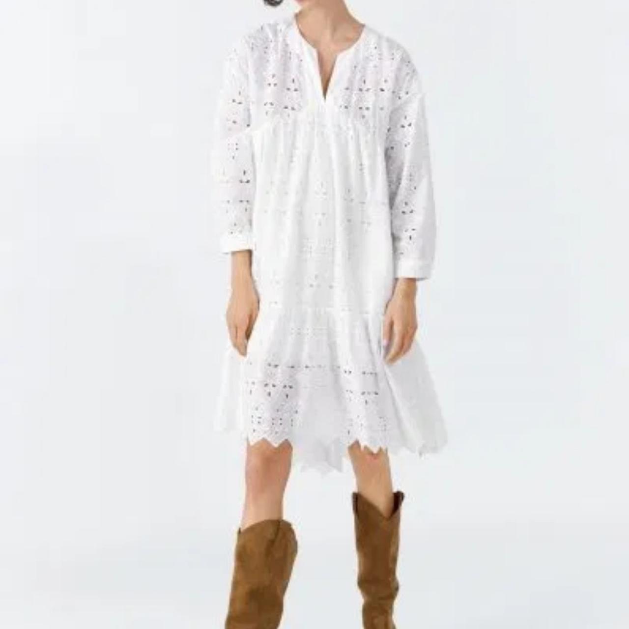 Zara robe hotsell broderie anglaise