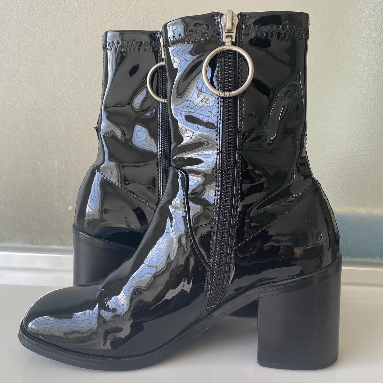 gia boot unif