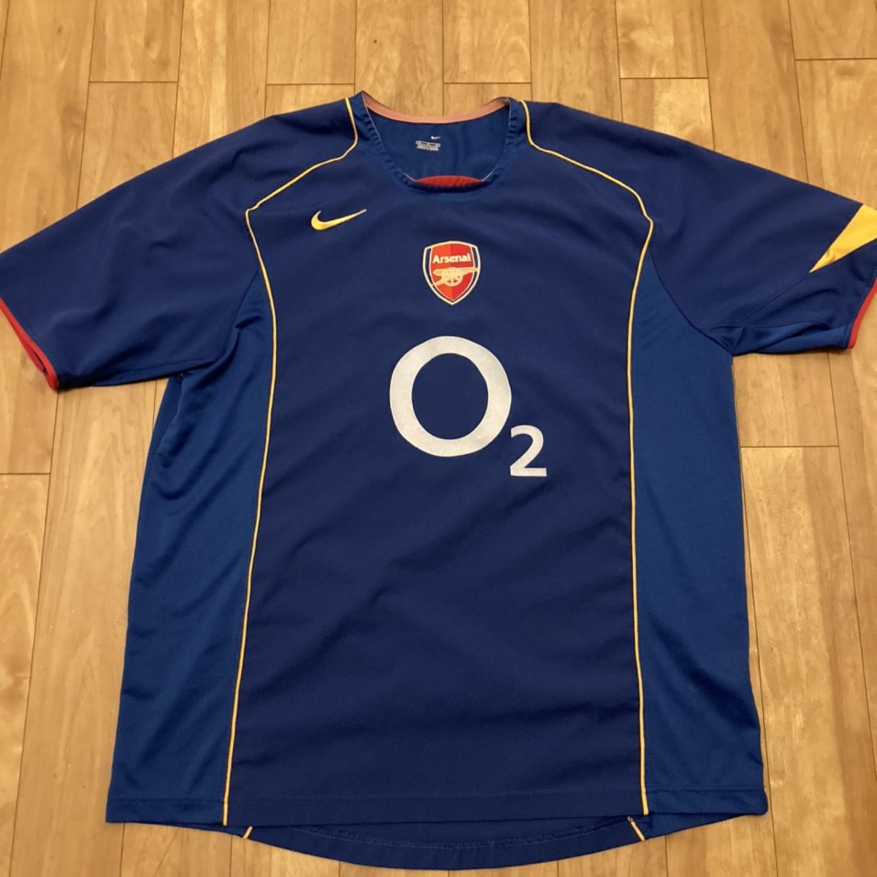 FC Arsenal O2 Soccer Football Club Jersey There is... - Depop