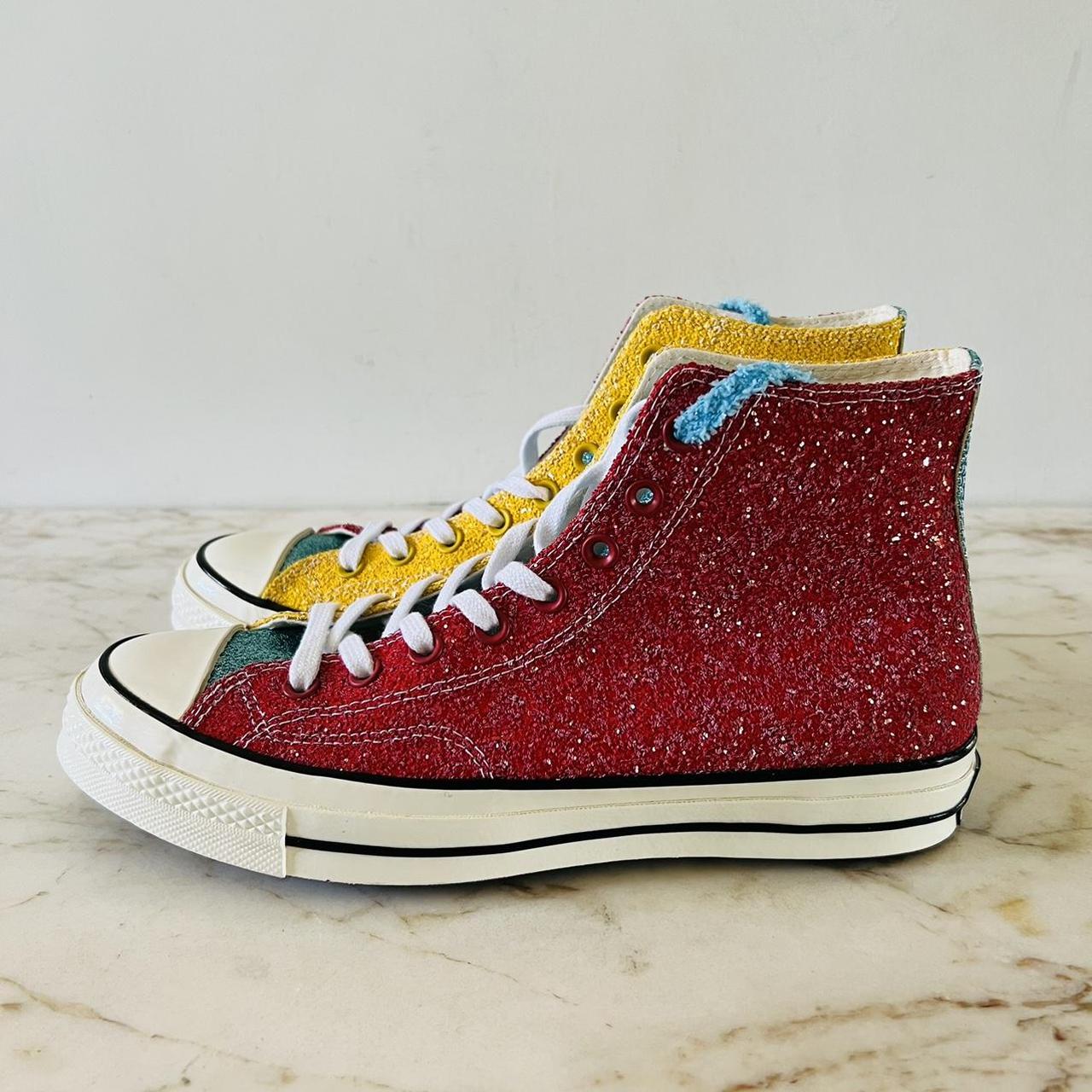 Yellow hot sale glitter converse