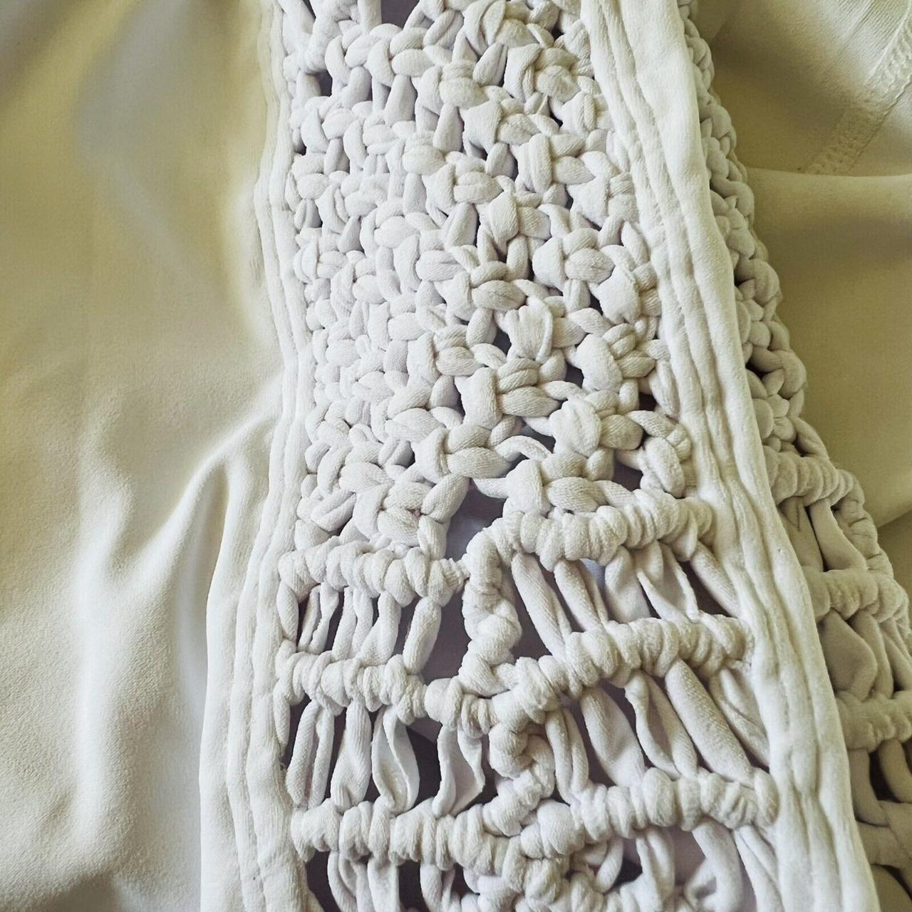 CARBON38 White Tanjung Sayang Crochet Macrame - Depop
