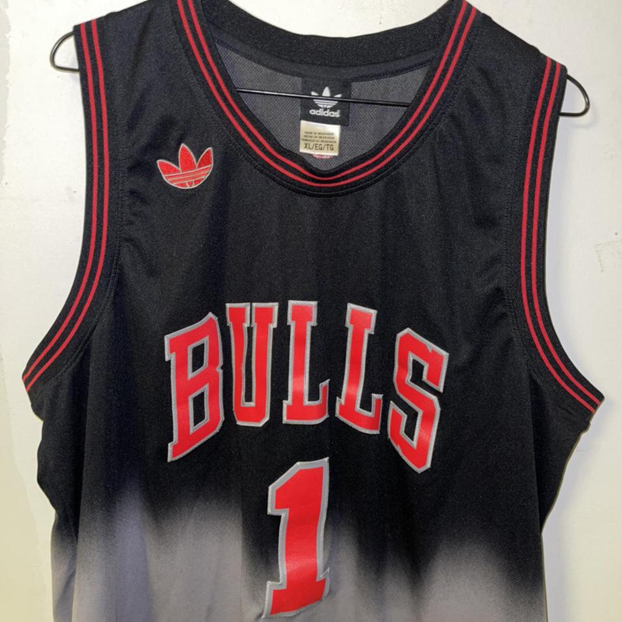 Derrick Rose bulls limited edition black jersey