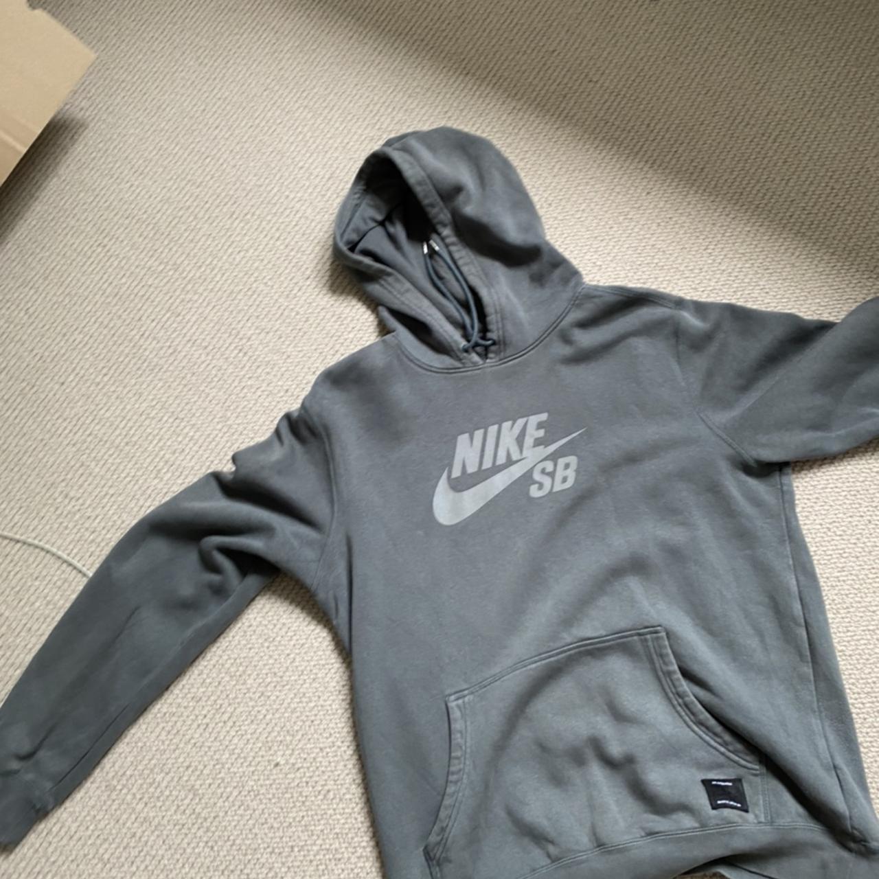 nike sb reflective hoodie