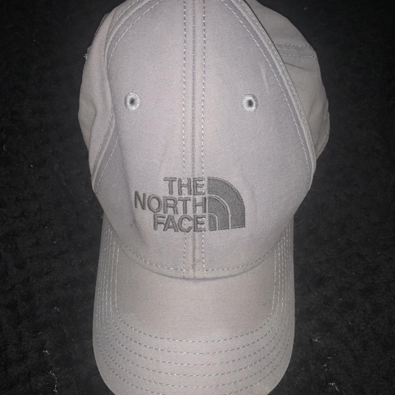 grey north face hat - Depop