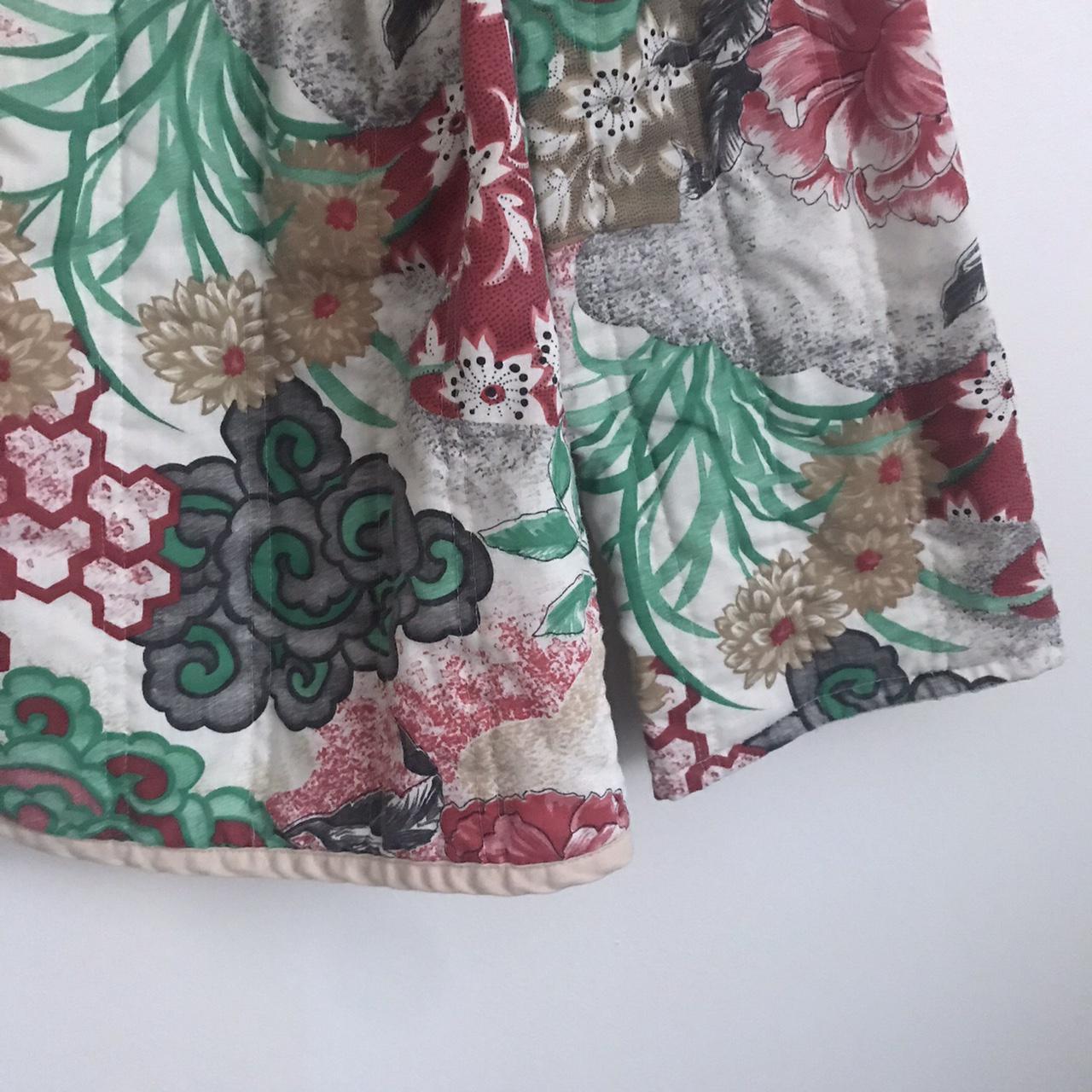 Vintage Asian Inspired Floral Quilted Lightweight... - Depop