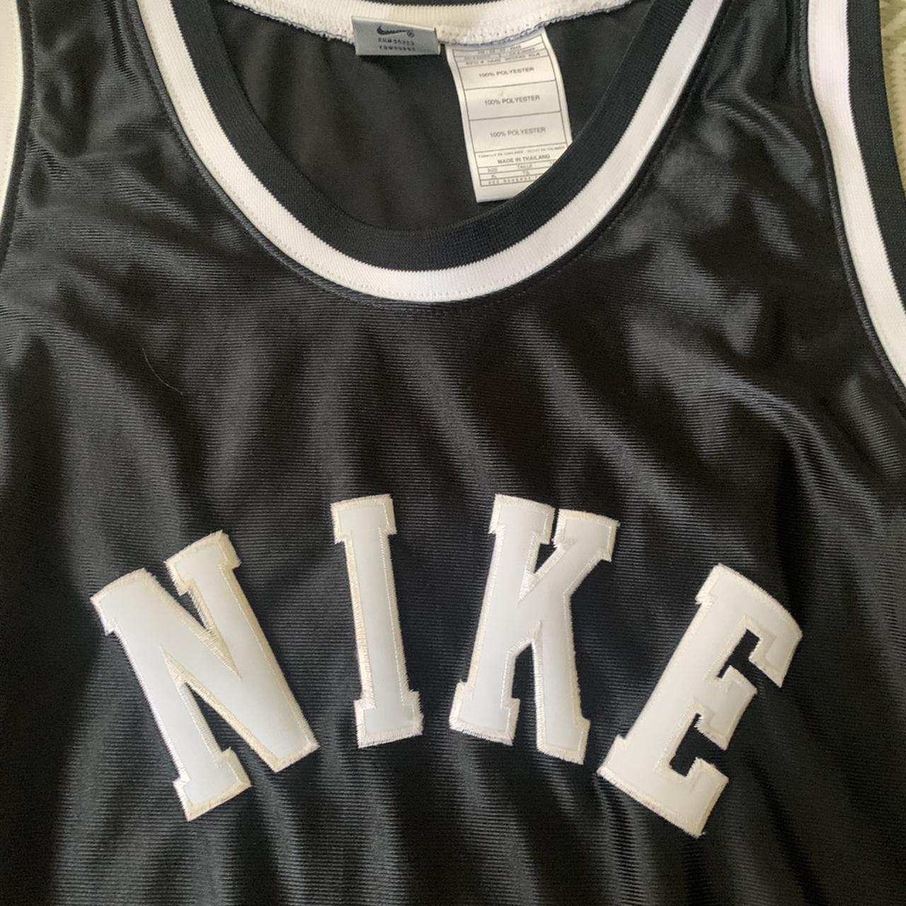 OREGON NIKE basketball jersey youth XL fits men small - Depop