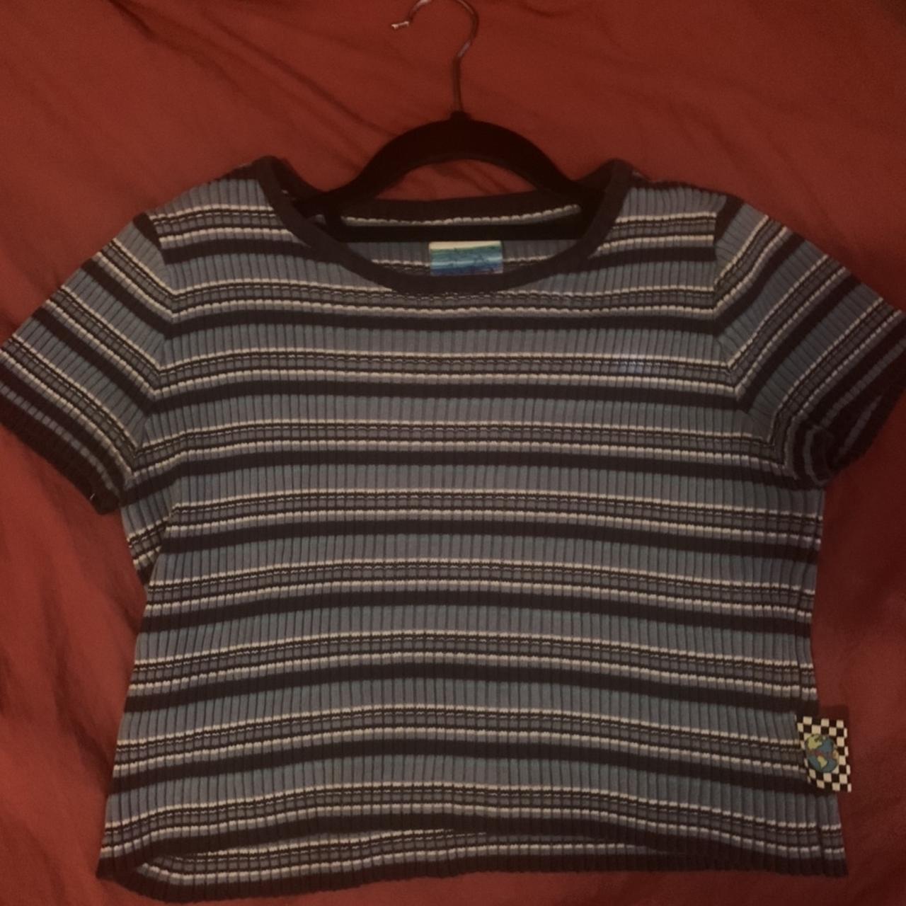 item listed by liv2728