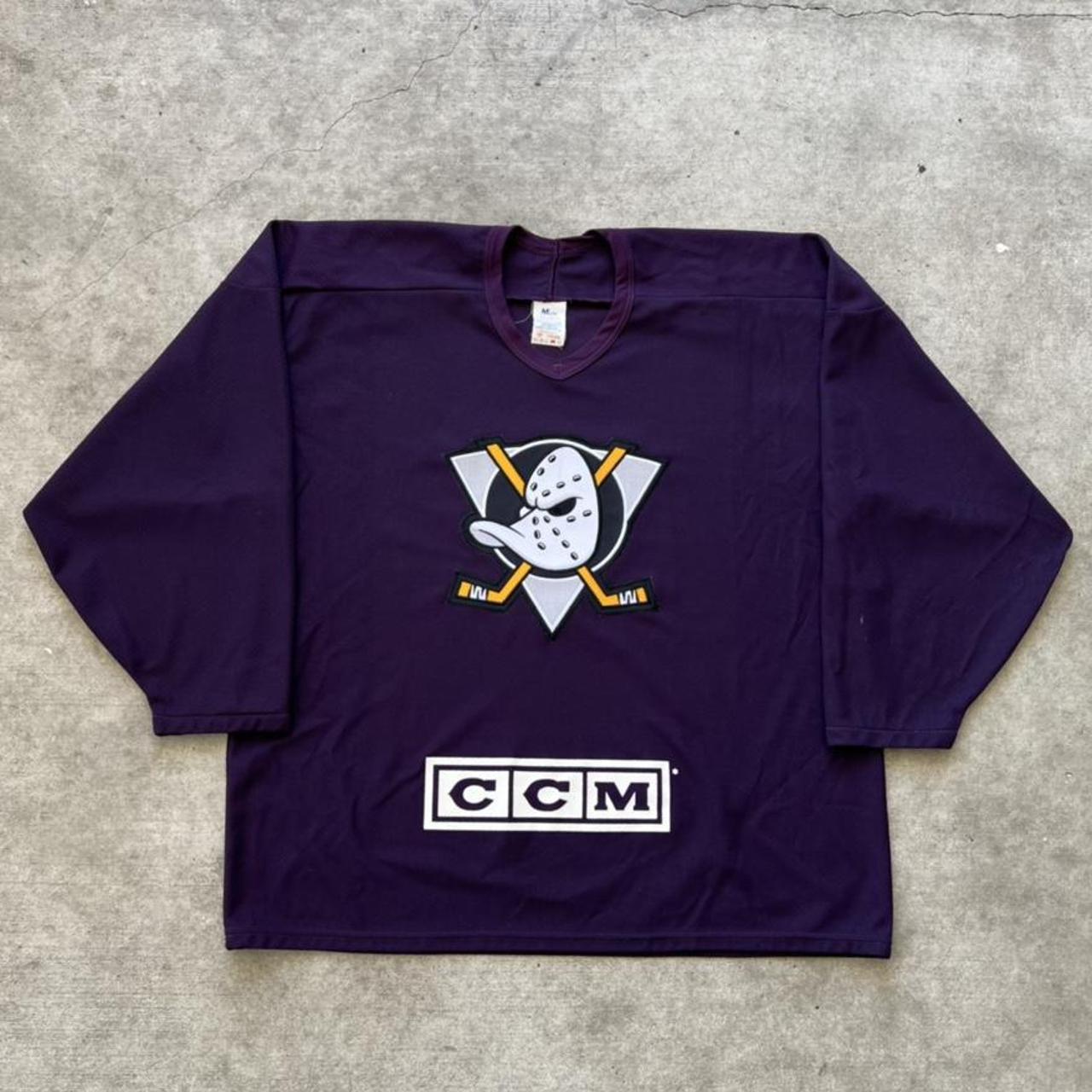 1990's Anaheim Ducks NHL Jersey (FREE - Depop