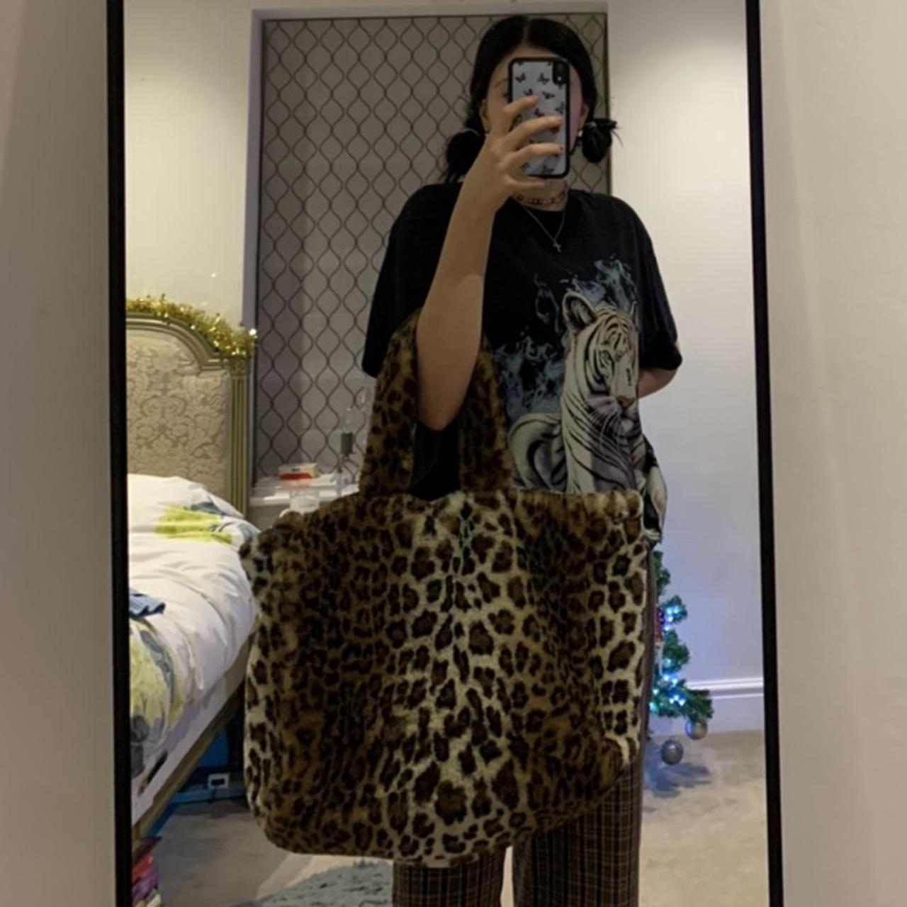 cabi chase tote